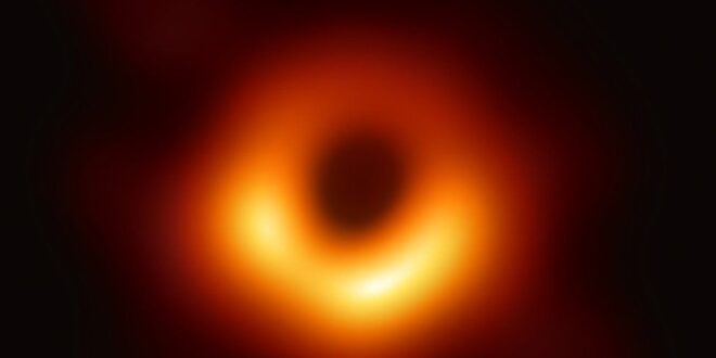 Uzay Haber Bilim NASA & ESA Uzay  M87 Karadelik Kara Delik Event Horizon Blackhole 